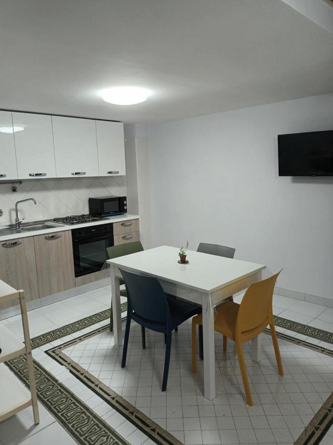 Liz House Toledo Apartment Naples Exterior photo